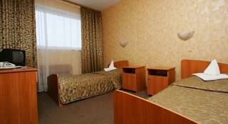 Гостиница Металлург Москва Бюджетный двухместный номер с 2 отдельными кроватями и общей ванной комнатой-4