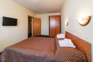 Гостиница Металлург Москва 2-комнатный номер стандарт с 1 двуспальной кроватью-3